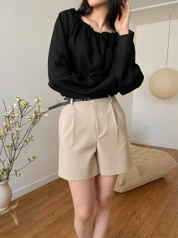 BANDED LINEN SHIRRING BLOUSE