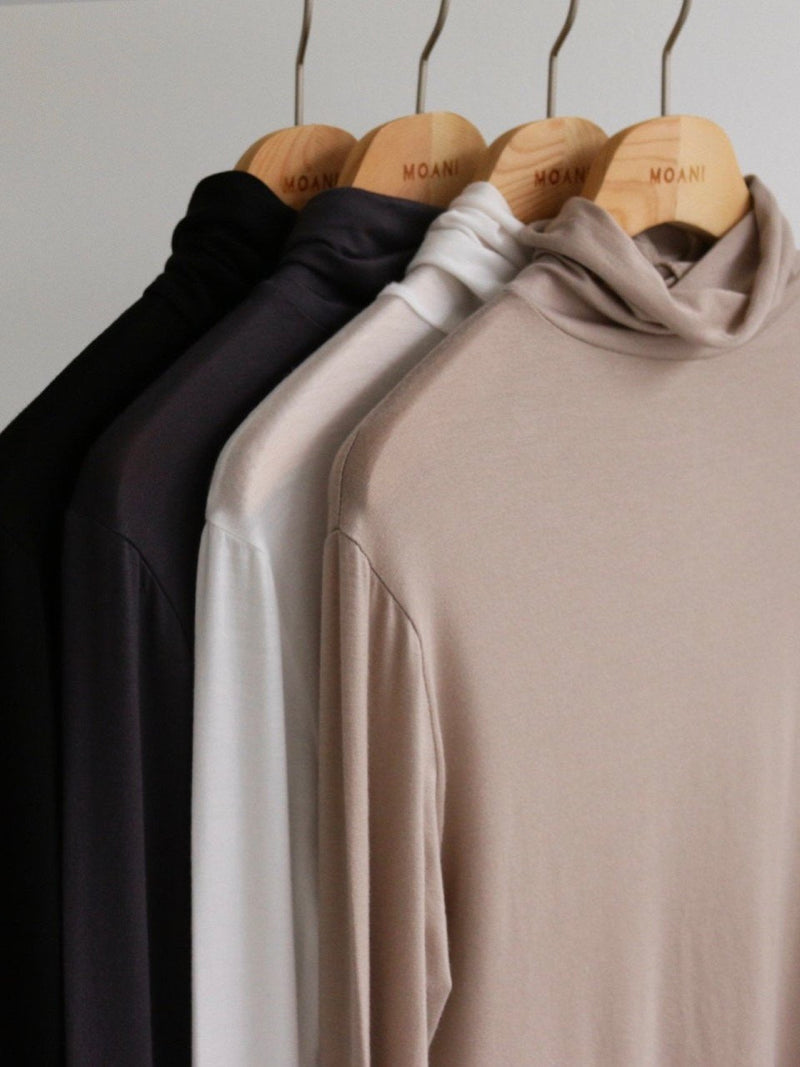 BASIC TURTLENECK LONG SLEEVE T-SHIRT