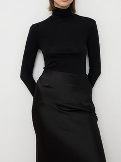 BASIC TURTLENECK LONG SLEEVE T-SHIRT