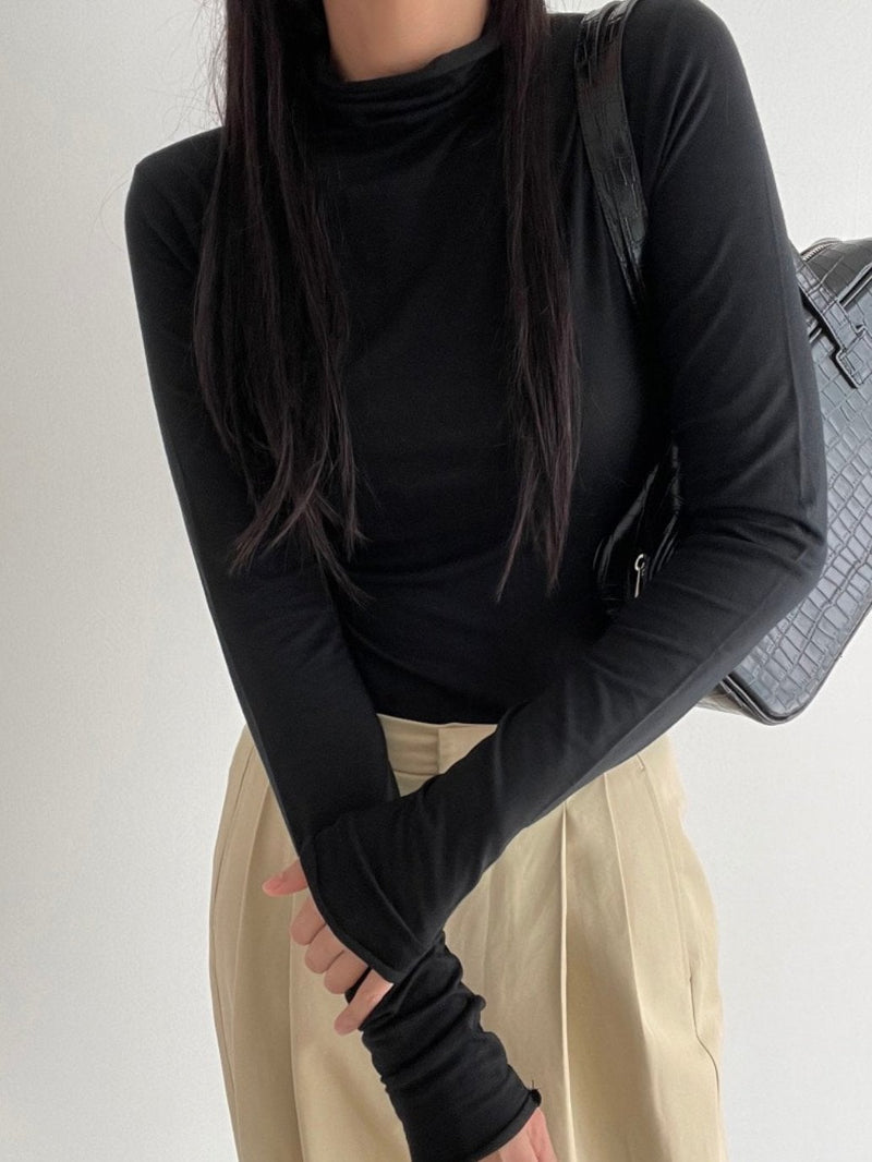 BASIC TURTLENECK LONG SLEEVE T-SHIRT