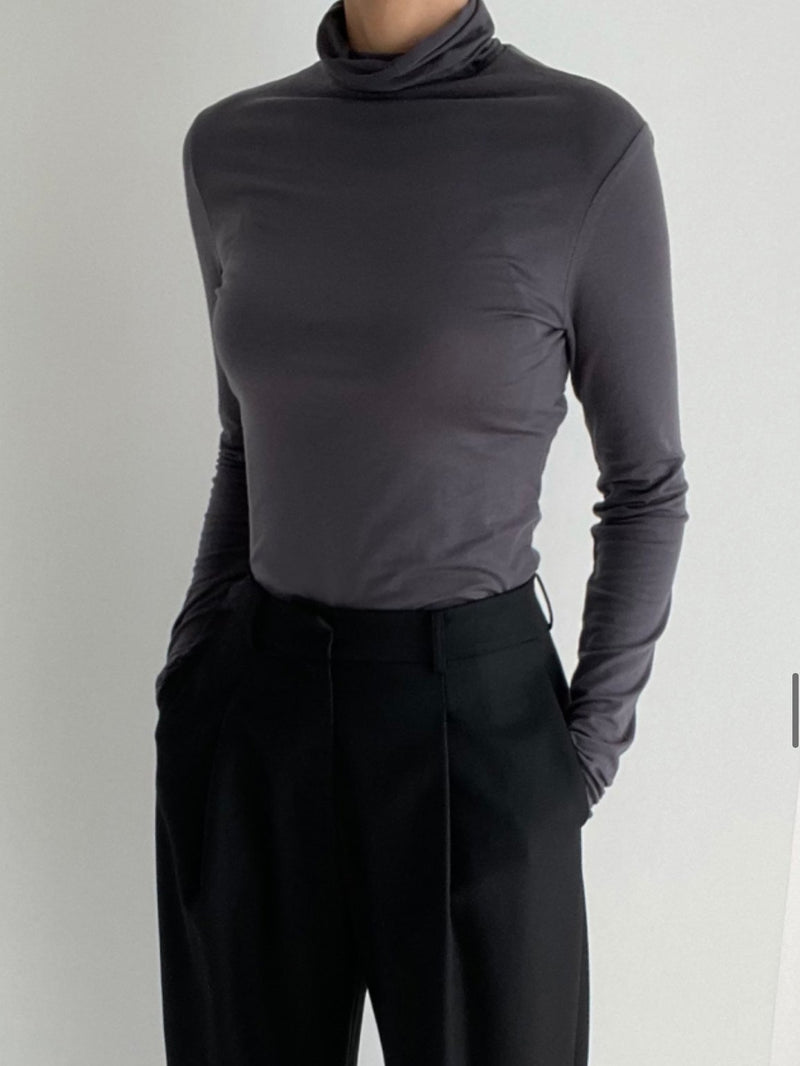 BASIC TURTLENECK LONG SLEEVE T-SHIRT