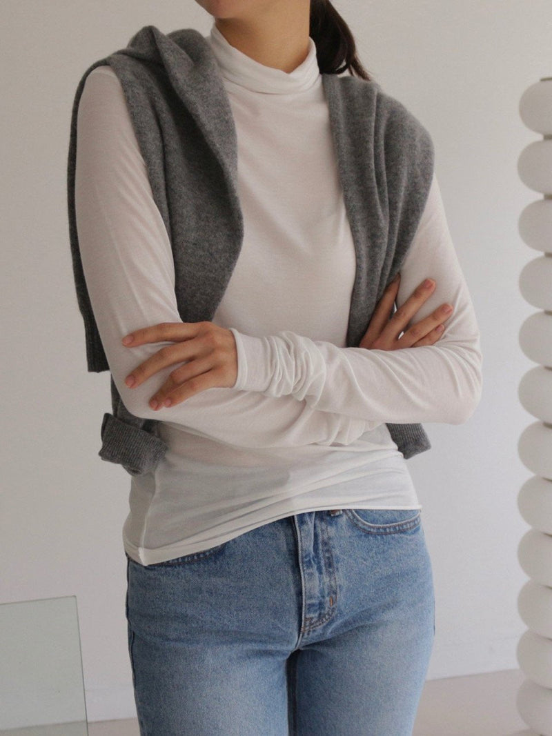 BASIC TURTLENECK LONG SLEEVE T-SHIRT