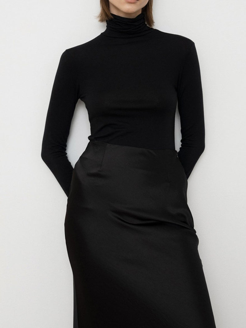 BASIC TURTLENECK LONG SLEEVE T-SHIRT