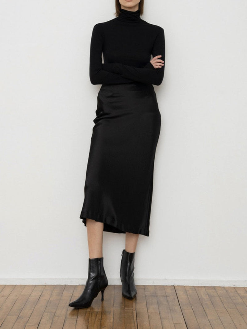 BASIC TURTLENECK LONG SLEEVE T-SHIRT