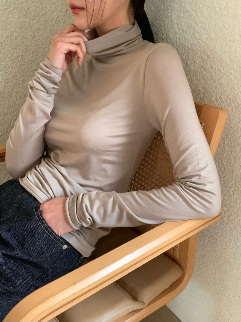 BASIC TURTLENECK LONG SLEEVE T-SHIRT