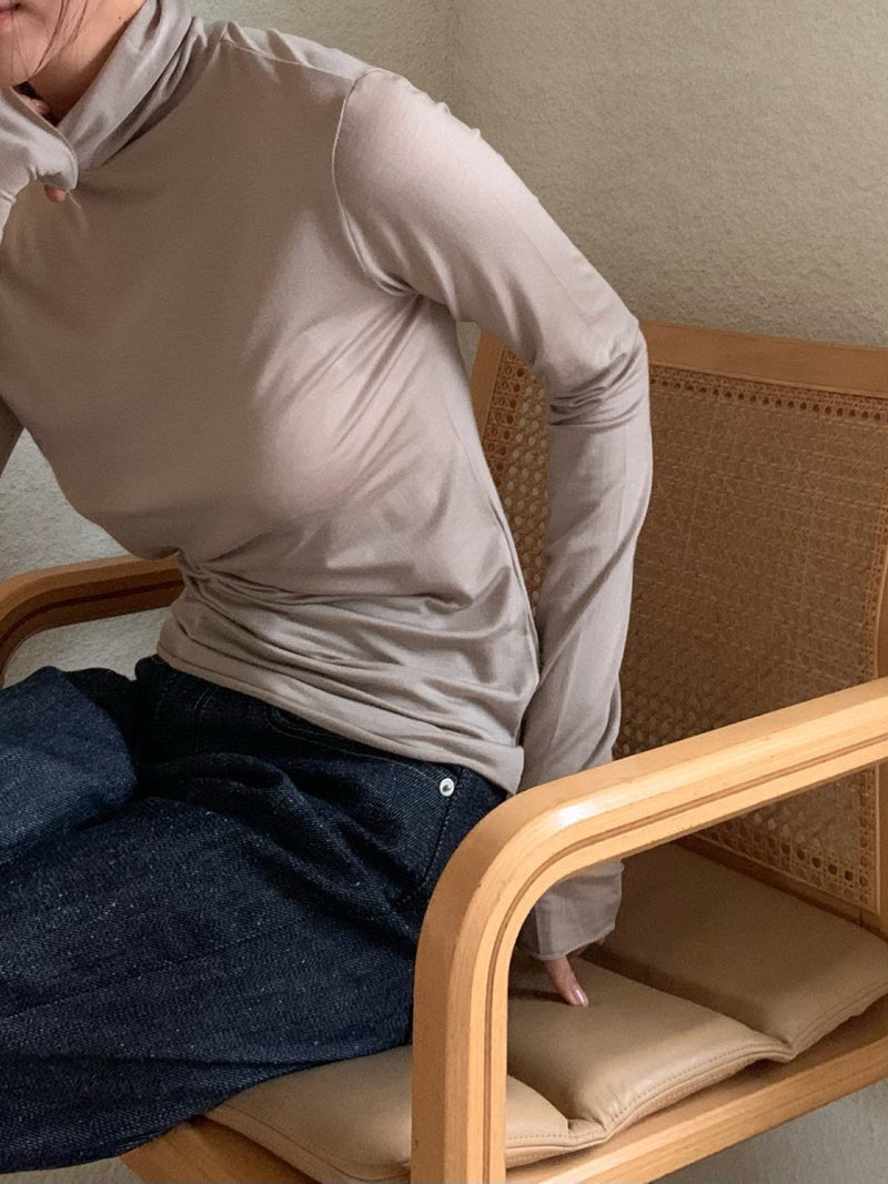 BASIC TURTLENECK LONG SLEEVE T-SHIRT