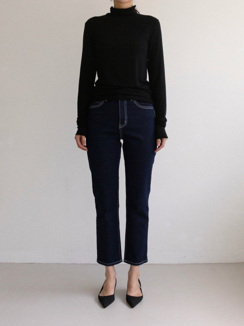 BASIC TURTLENECK LONG SLEEVE T-SHIRT