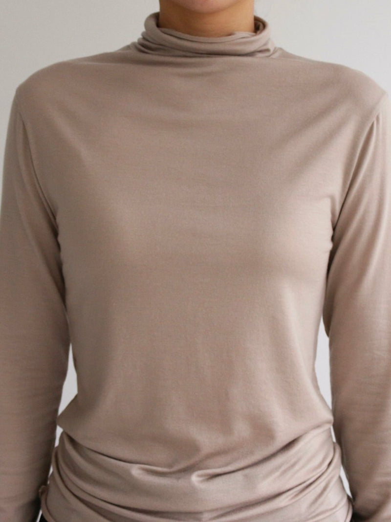 BASIC TURTLENECK LONG SLEEVE T-SHIRT