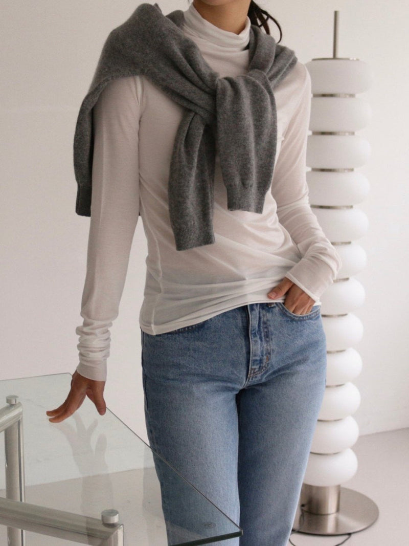 BASIC TURTLENECK LONG SLEEVE T-SHIRT