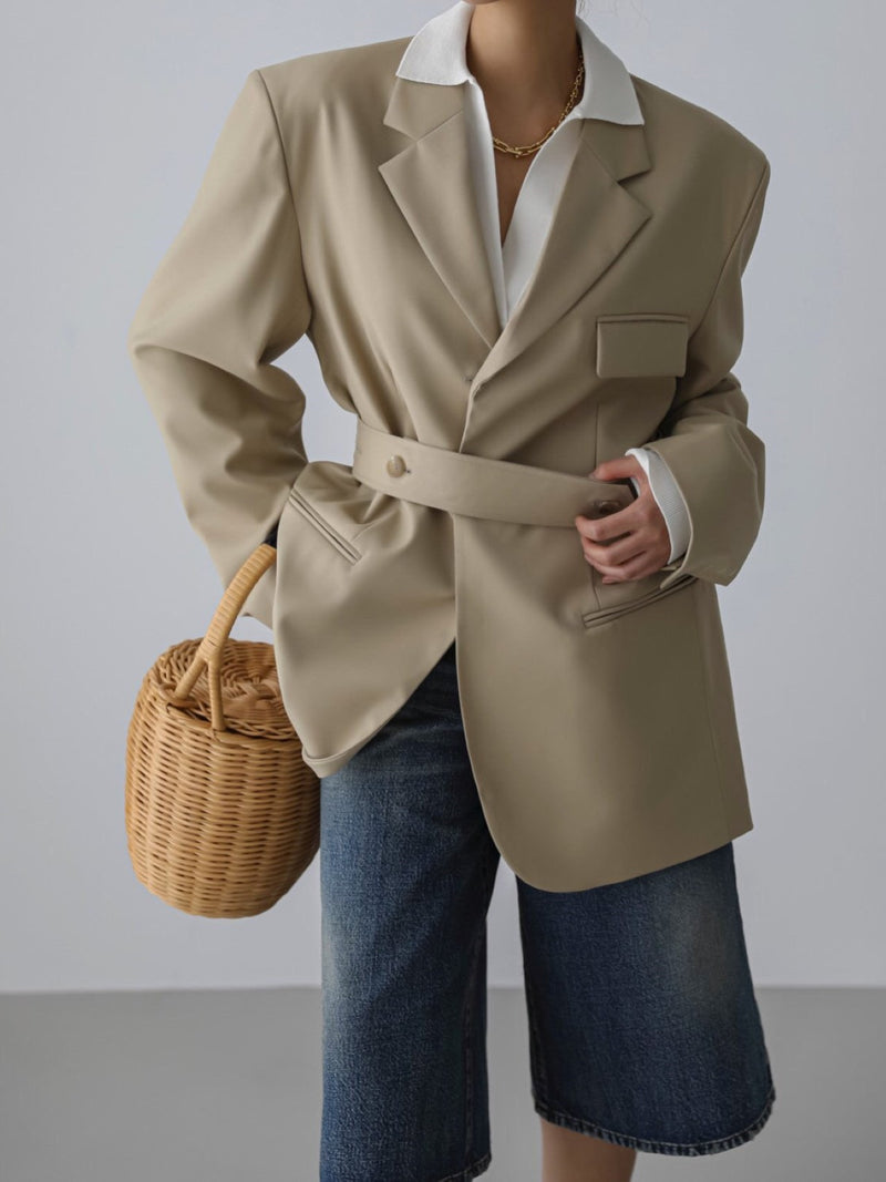 BELTED BUTTON DOWN TAILORED WOOL BLAZER