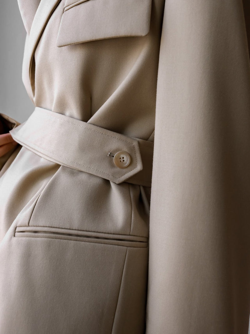 BELTED BUTTON DOWN TAILORED WOOL BLAZER
