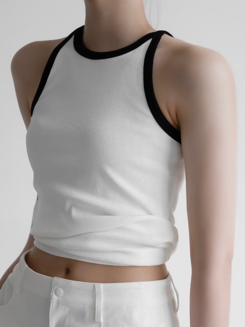 BI-COLOR SLEEVELESS HALTER TOP