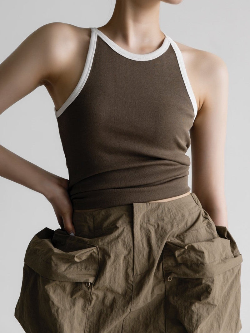 BI-COLOR SLEEVELESS HALTER TOP