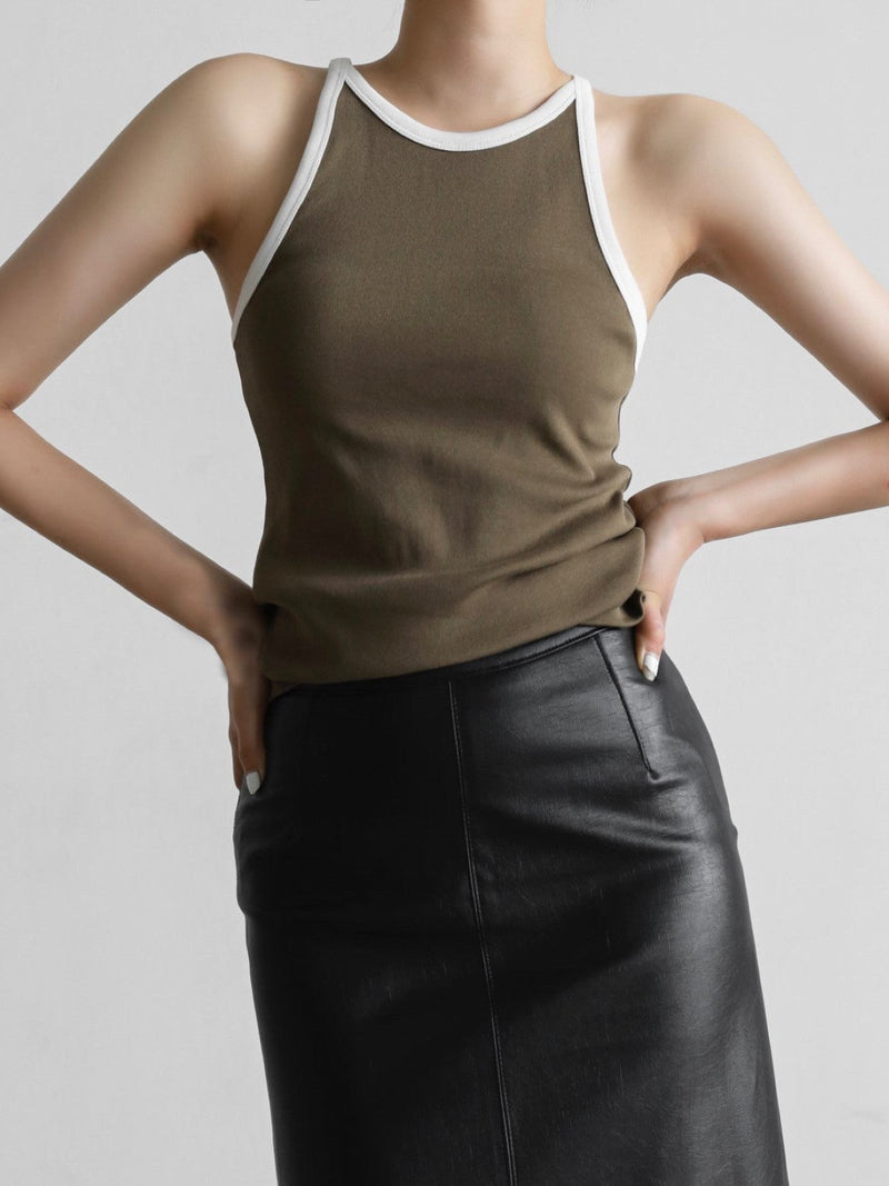 BI-COLOR SLEEVELESS HALTER TOP