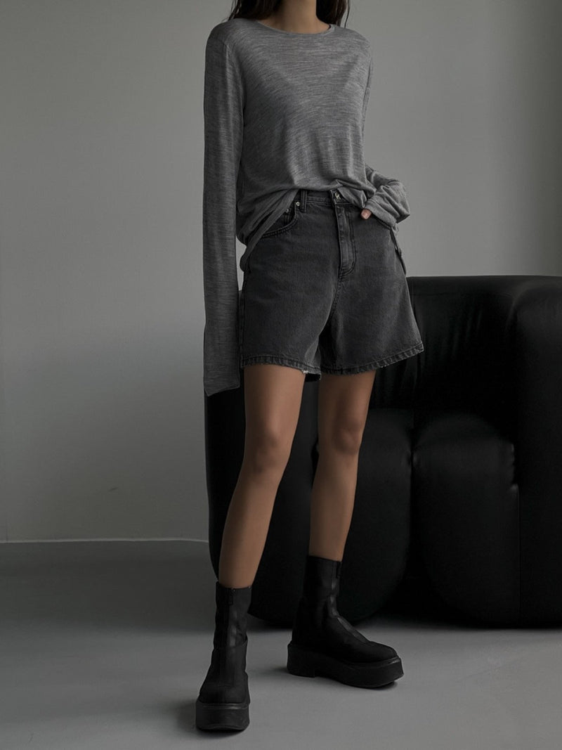 BLACK CINCH BACK DETAIL DENIM SHORTS