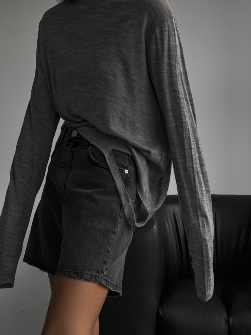 BLACK CINCH BACK DETAIL DENIM SHORTS