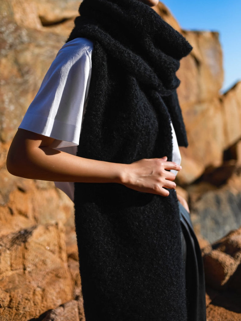 BOUCLE ALPACA WOOL BLEND MUFFLER