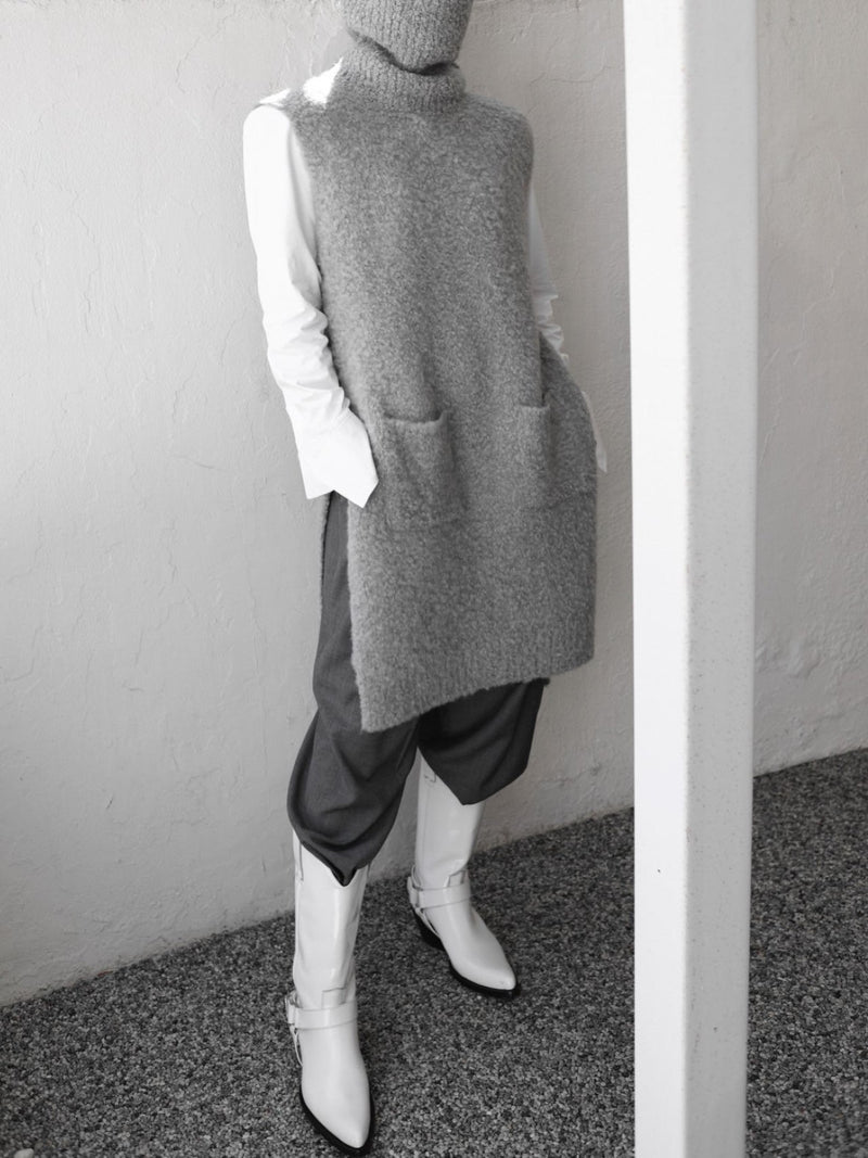 BOUCLE ALPACA WOOL BLEND TURTLENECK KNIT VEST