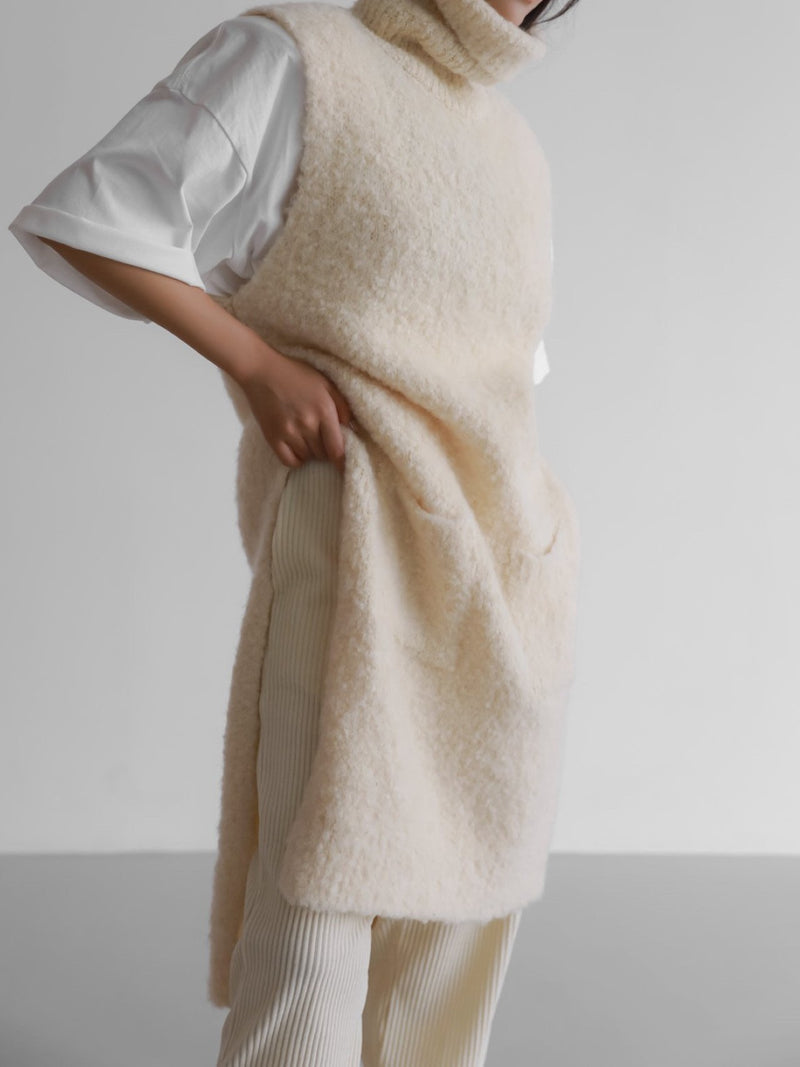 BOUCLE ALPACA WOOL BLEND TURTLENECK KNIT VEST
