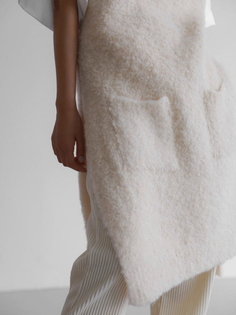 BOUCLE ALPACA WOOL BLEND TURTLENECK KNIT VEST