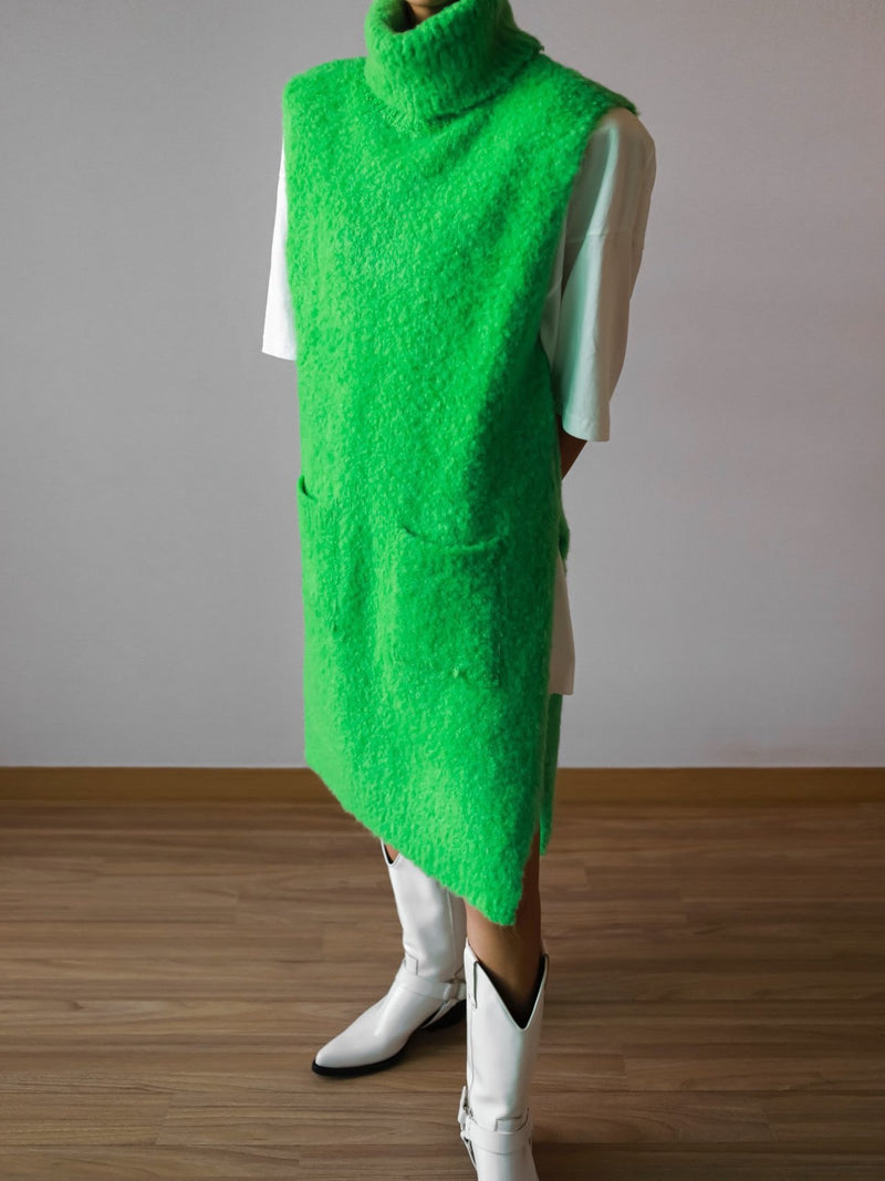 BOUCLE ALPACA WOOL BLEND TURTLENECK KNIT VEST