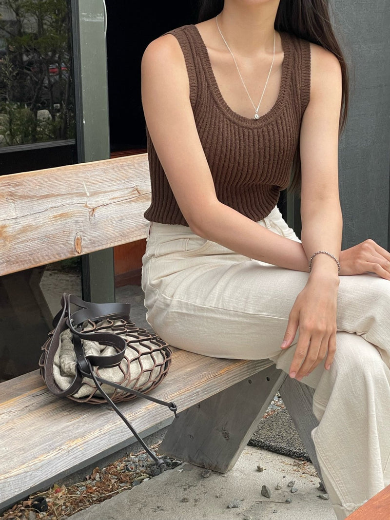BOUCLE VISCOSE U-NECK KNIT TOP