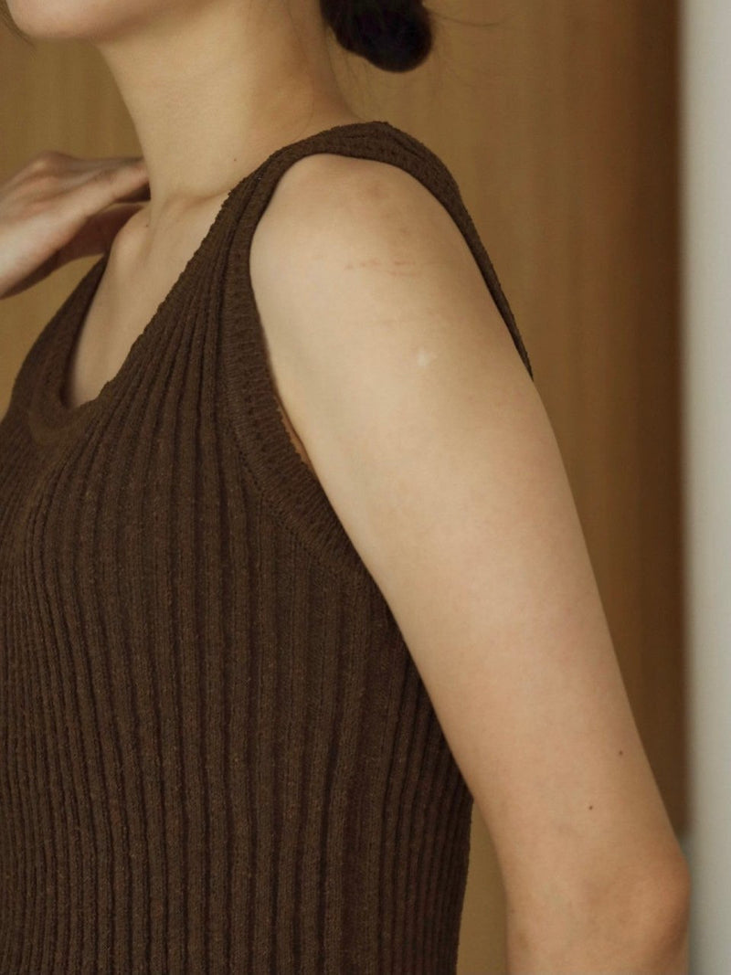 BOUCLE VISCOSE U-NECK KNIT TOP