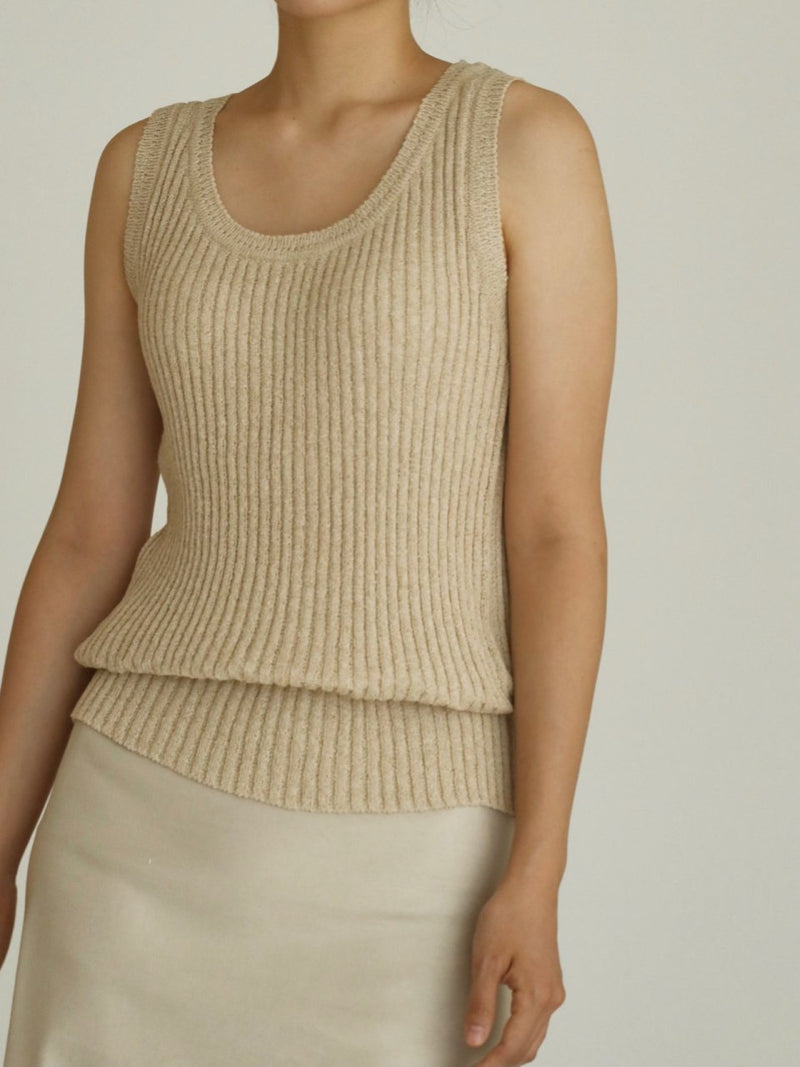 BOUCLE VISCOSE U-NECK KNIT TOP