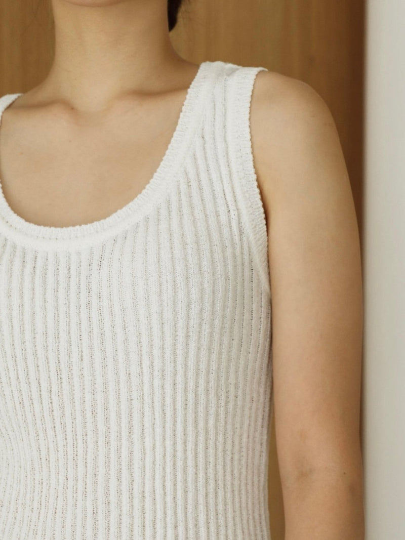 BOUCLE VISCOSE U-NECK KNIT TOP