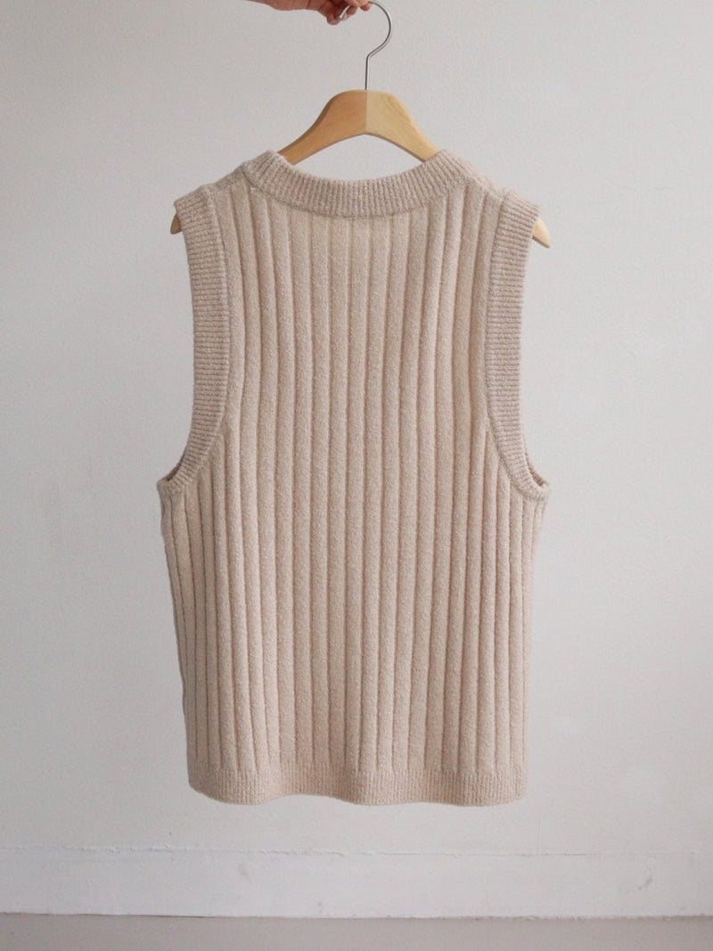 BOUCLE WOOL ROUND NECK KNIT VEST