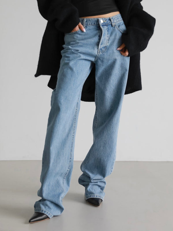 BUTTON FLY BOYFRIEND JEANS