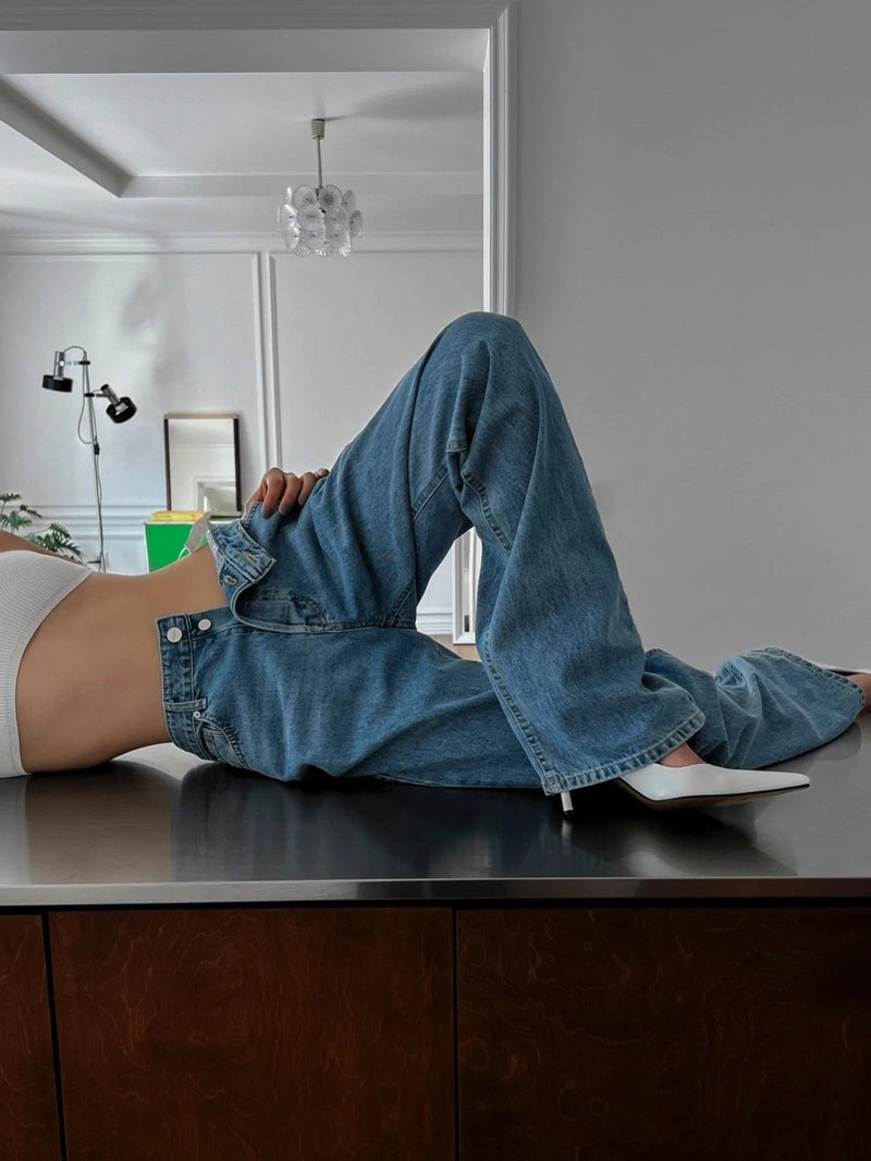 BUTTON FLY BOYFRIEND JEANS