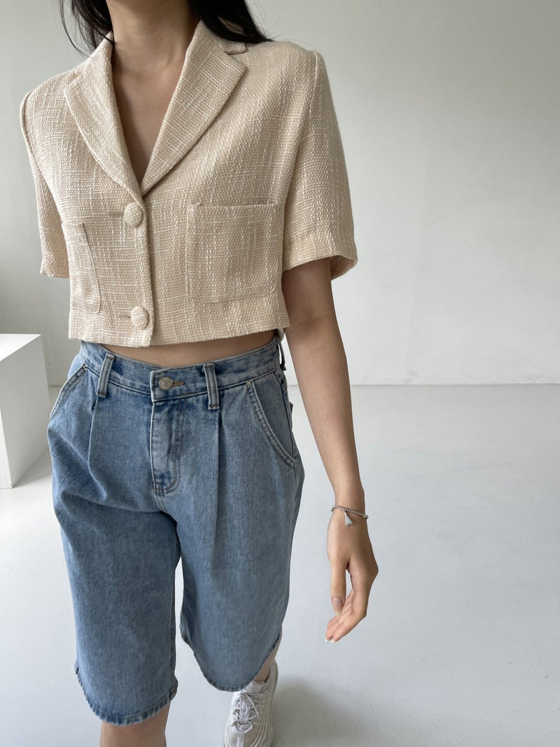 BUTTON STRUCTURED JACKET