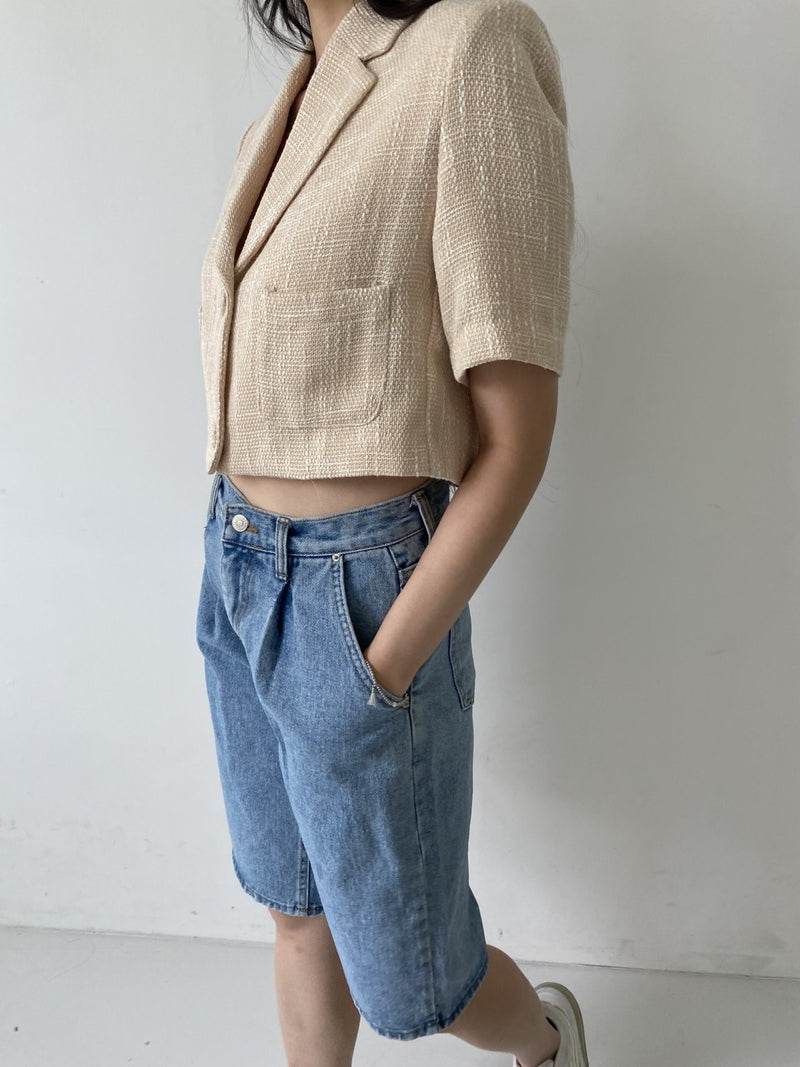 BUTTON STRUCTURED JACKET