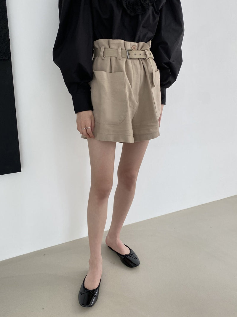 COTTON SHORTS WITH BELT
