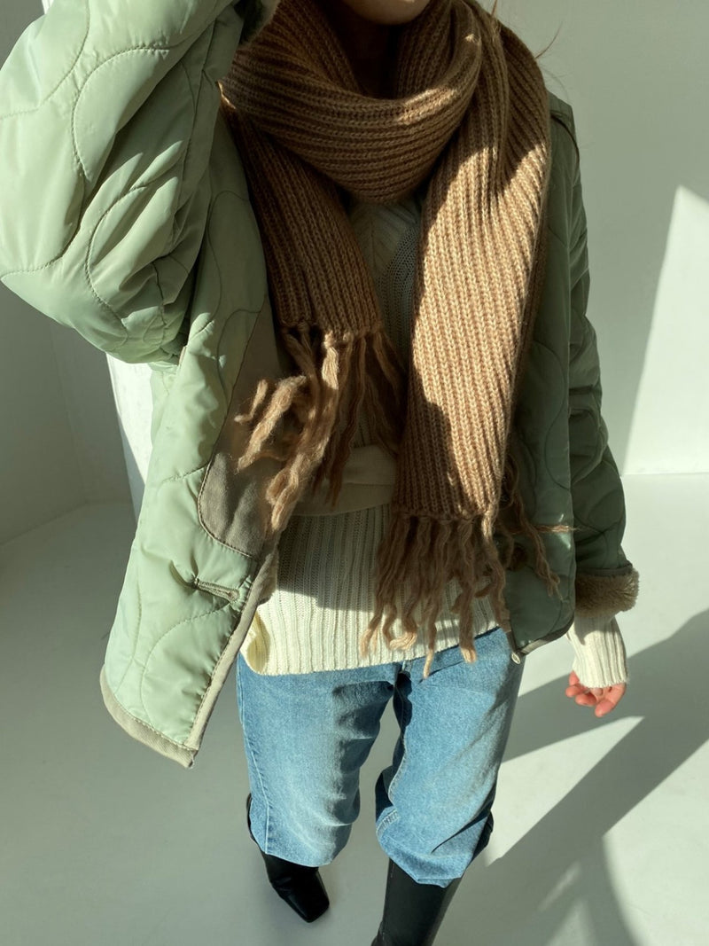 CHUNKY WOOLEN SCARF