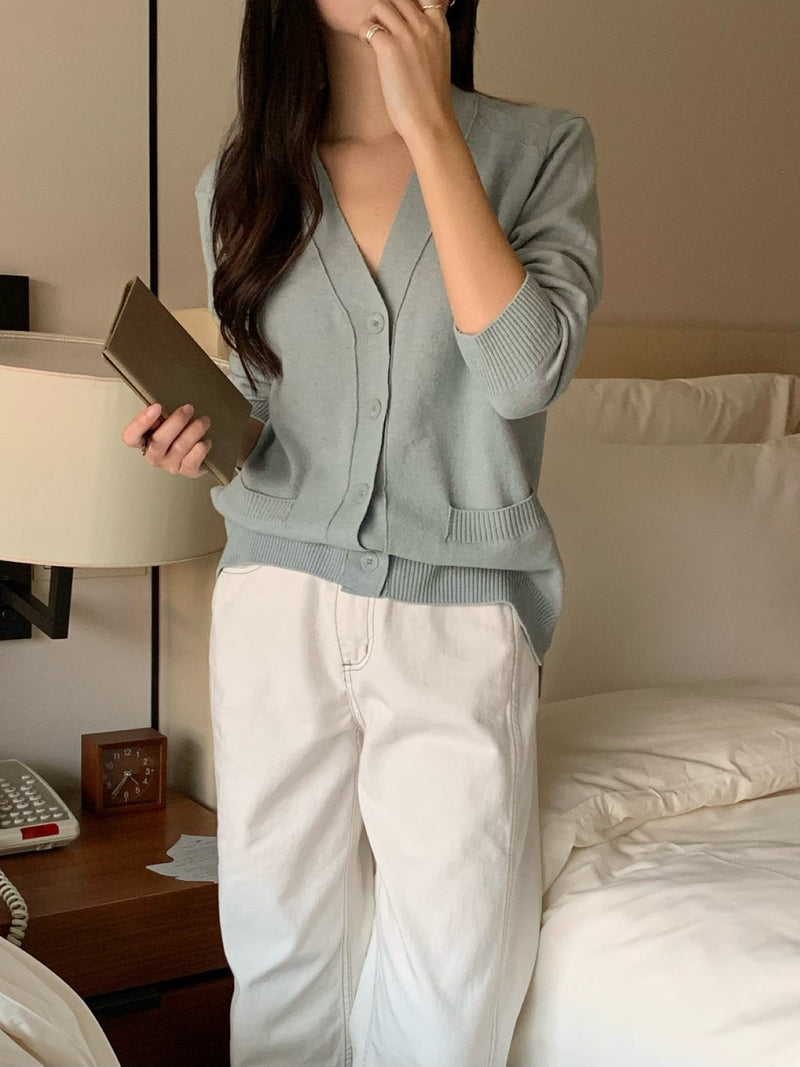 CLAIRE POCKET V NECK CARDIGAN