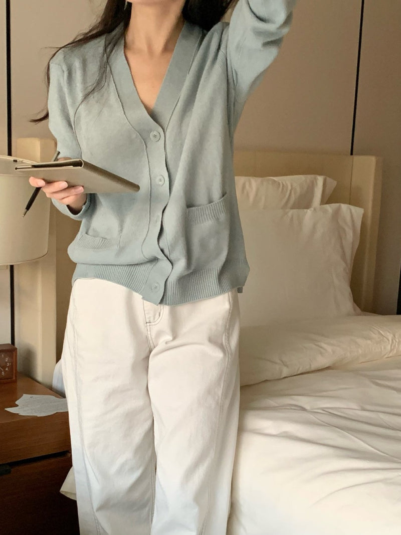 CLAIRE POCKET V NECK CARDIGAN