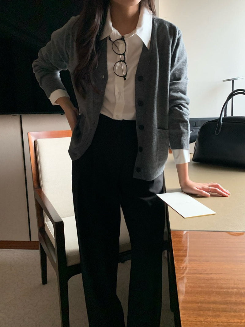 CLAIRE POCKET V NECK CARDIGAN