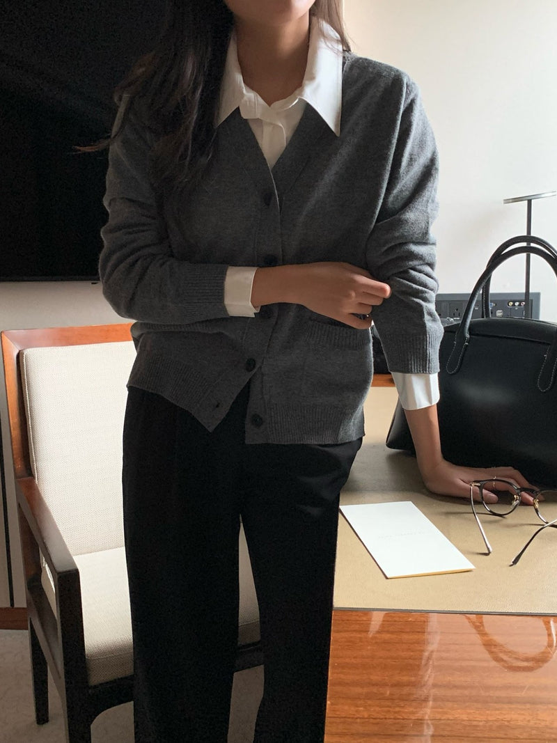 CLAIRE POCKET V NECK CARDIGAN