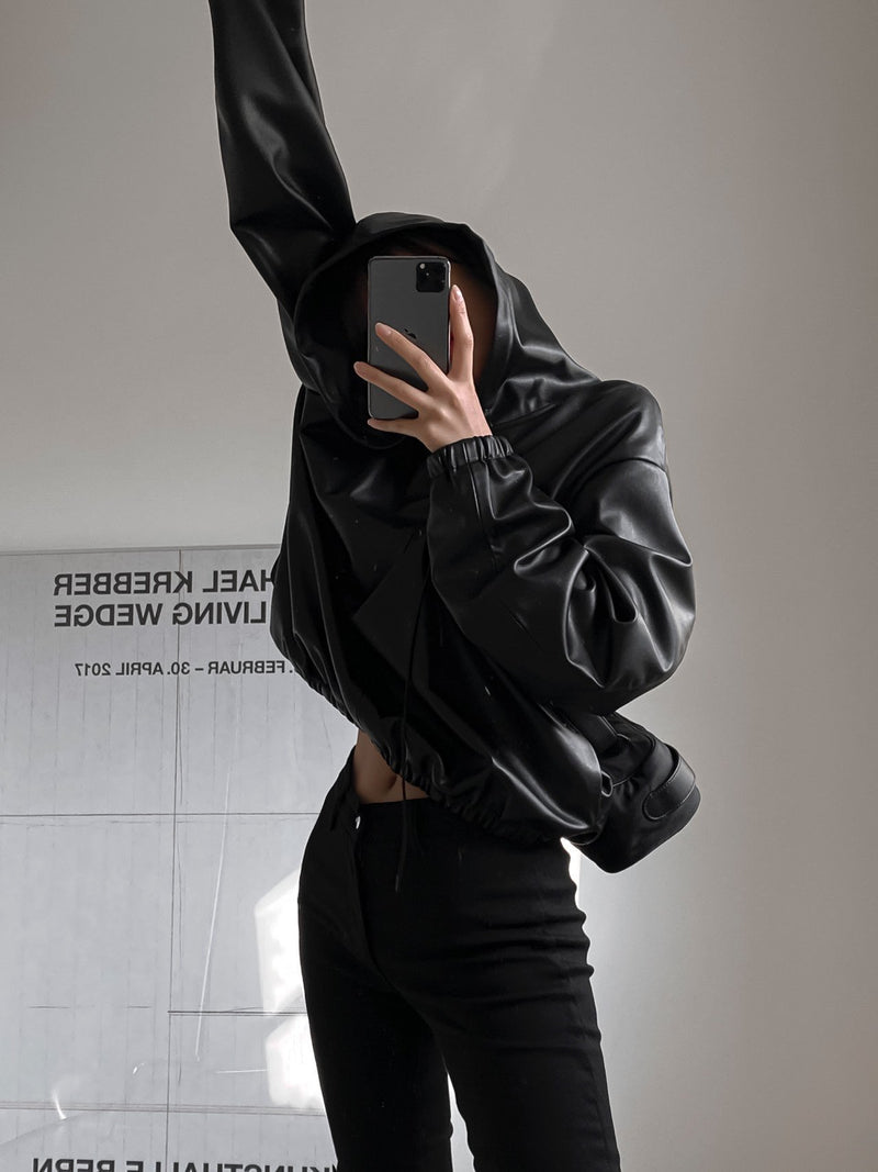 CLASSIC BLACK SKINNY JEANS