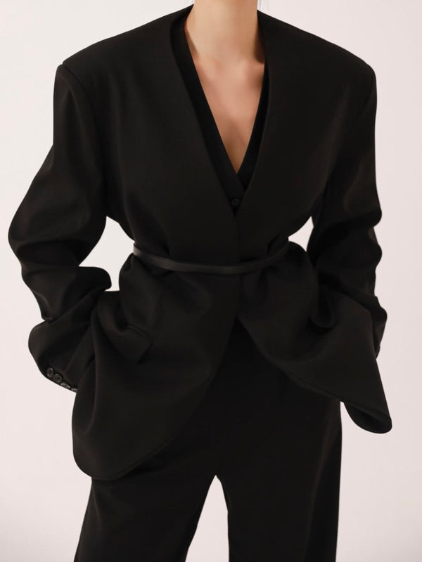 CLASSIC COLLARLESS TAILORED BLAZER