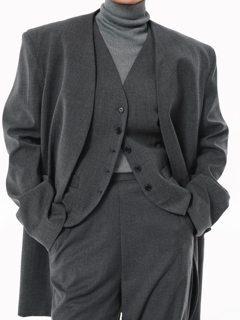 CLASSIC COLLARLESS TAILORED BLAZER