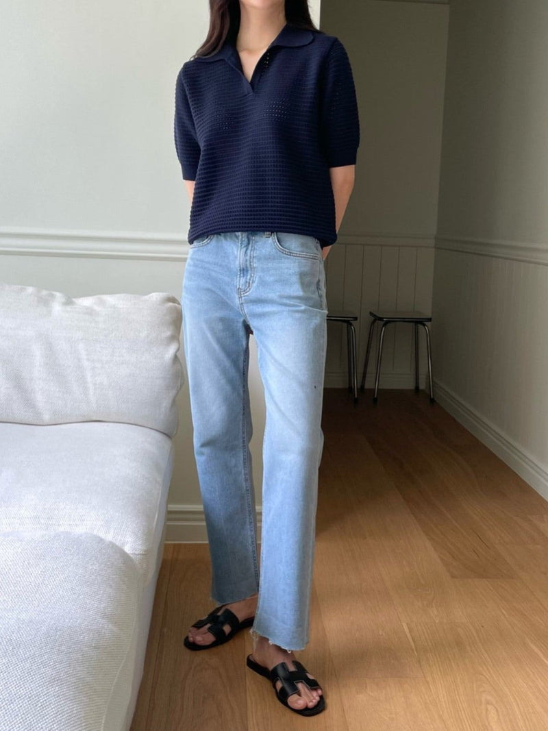 CLASSIC CUT DENIM JEANS