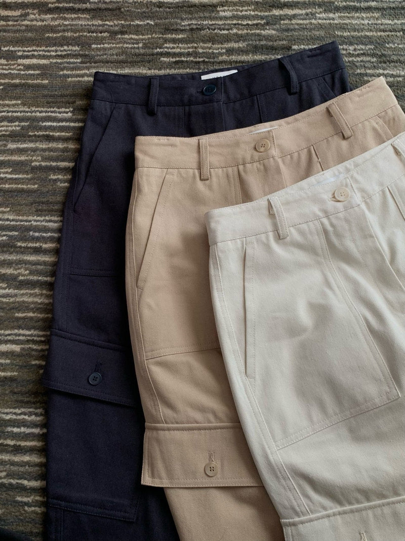CLASSIC FIT MILITARY CARGO PANTS