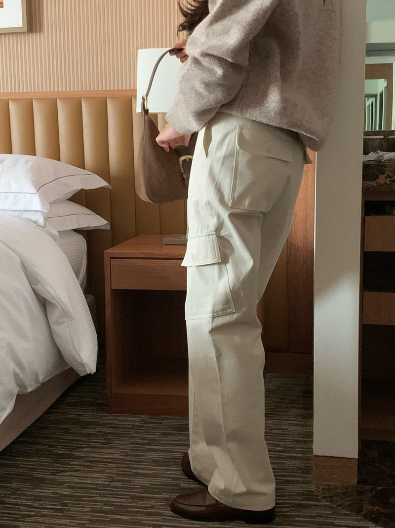 CLASSIC FIT MILITARY CARGO PANTS