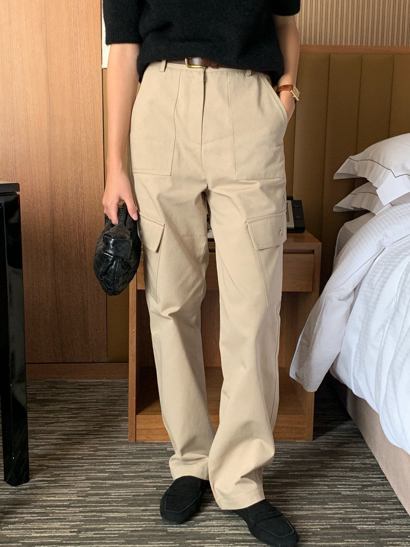 CLASSIC FIT MILITARY CARGO PANTS