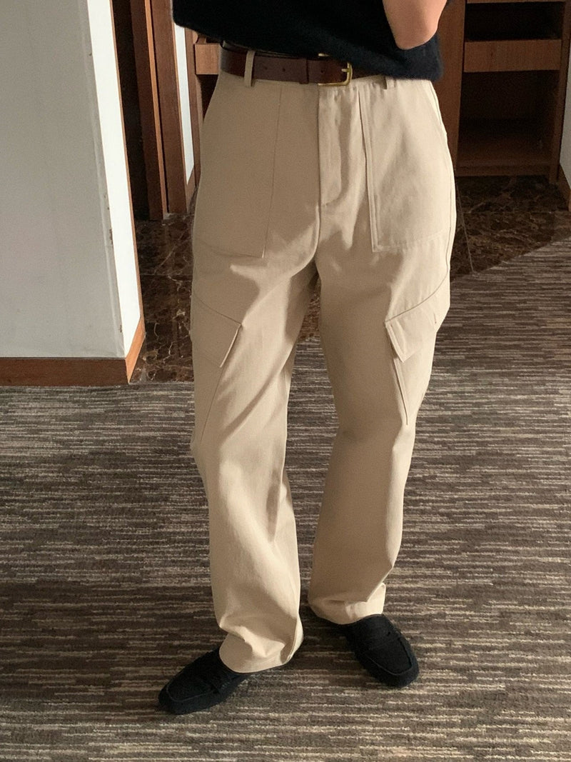 CLASSIC FIT MILITARY CARGO PANTS