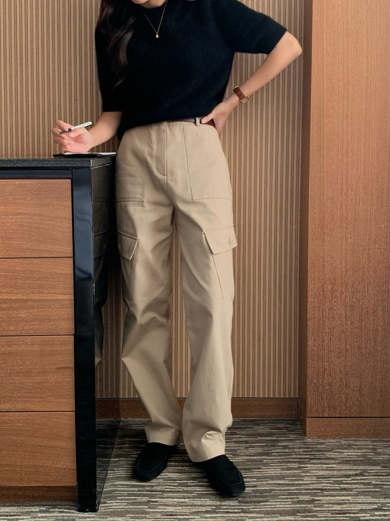 CLASSIC FIT MILITARY CARGO PANTS