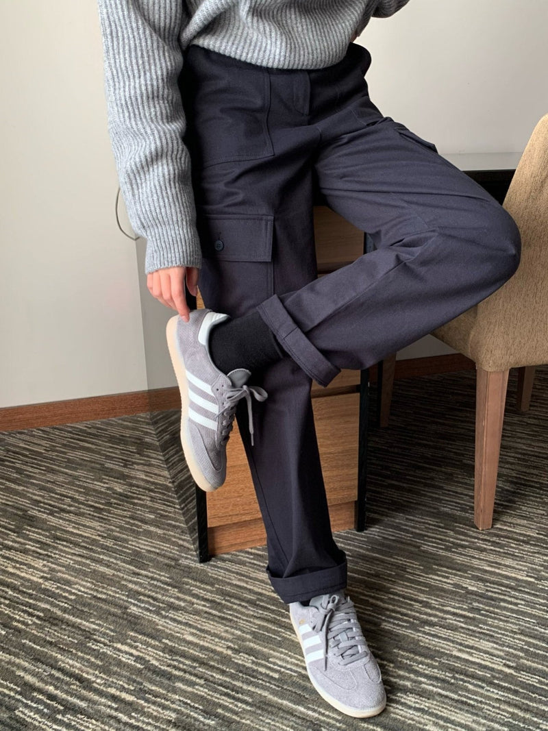 CLASSIC FIT MILITARY CARGO PANTS